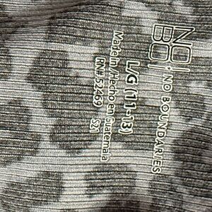 No Boundaries Heather Gray Ribbed Knit Tee